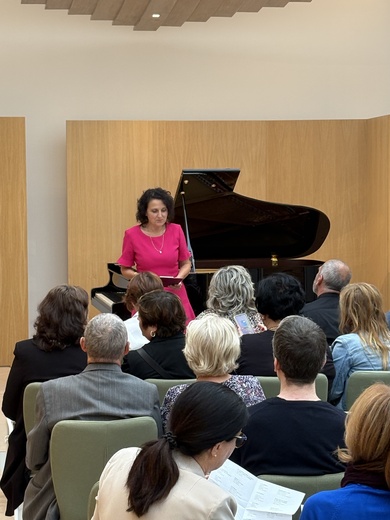 1_2025_09_24_Umenie nas spaja_.jpeg