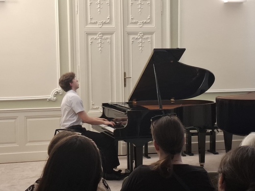 2_2026_06_25_Absolventsky recital.JPG
