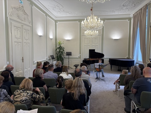 2025_05_22_Moj prvy verejny koncert2_výsledok.jpg