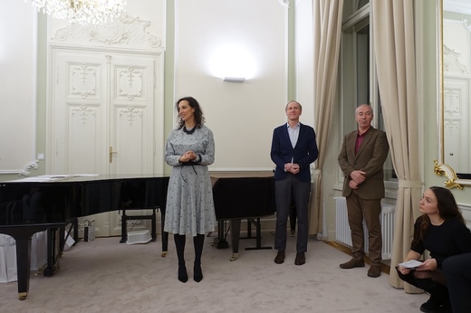 51_2025_12_02_DMR_hra na klaviri.JPG